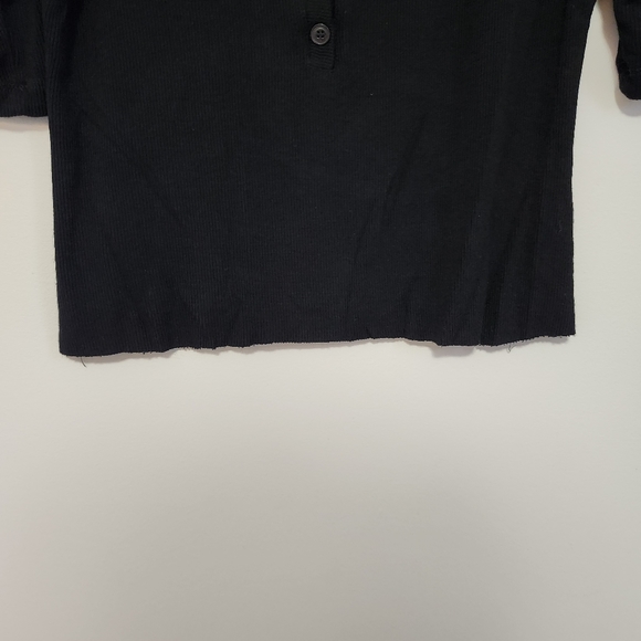 DYNAMITE | Black Ribbed Cropped Short Sleeve Top Medium - Picture 3 of 7